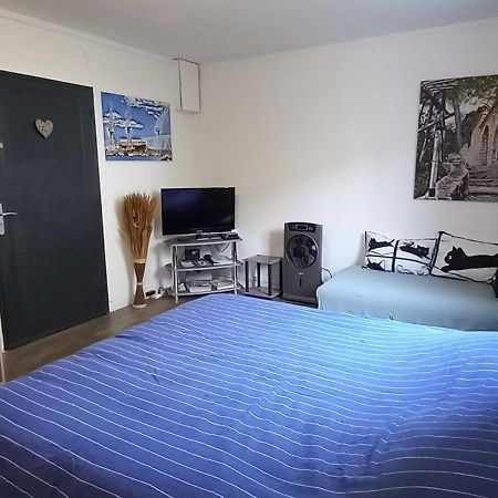 Appartement/studio dans petite résidence calme La Ciotat Esterno foto